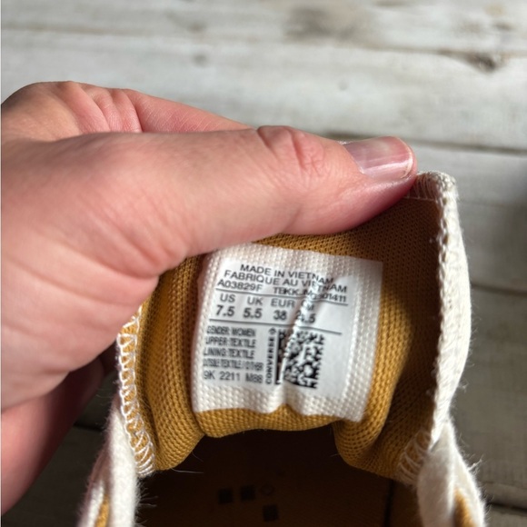 Converse | Low Platform Sneaker | Cream | Women’s 7.5 🤍👟 - Picture 7 of 13